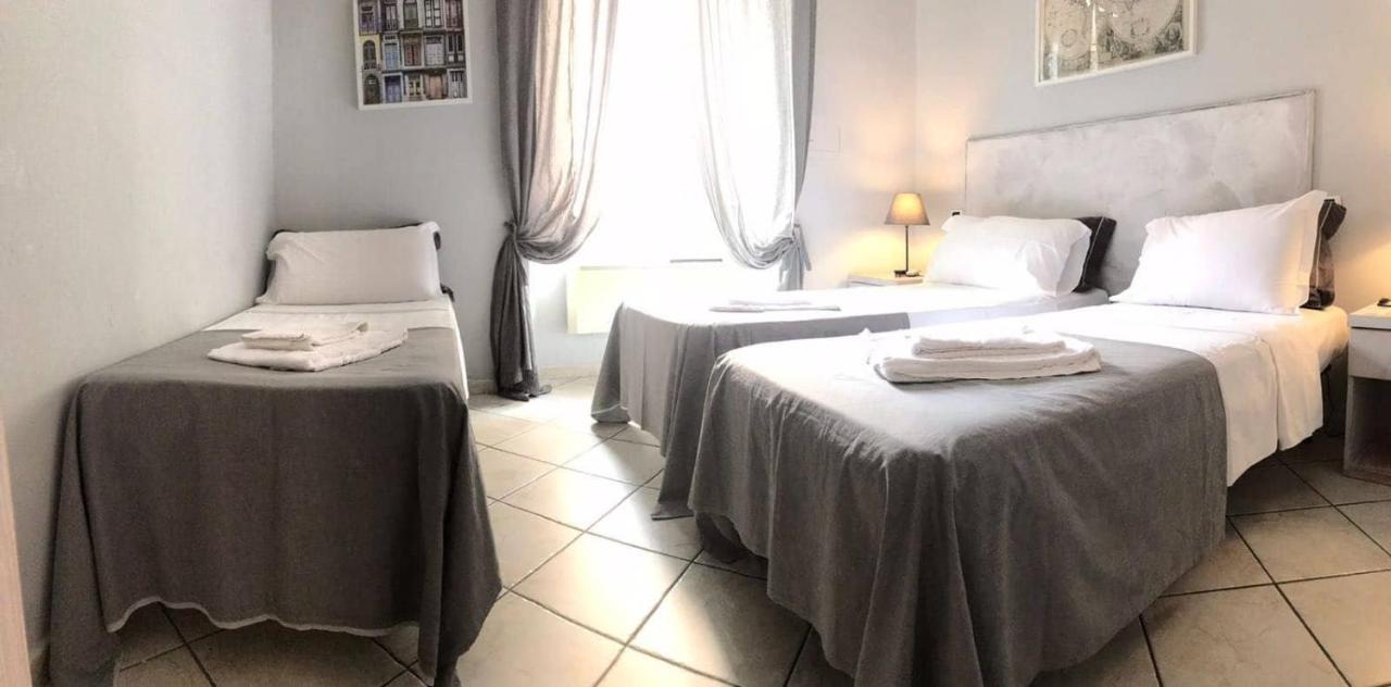 Relais Indipendenza Pensión 3*